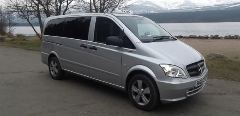 An Aviemore Taxis people carrier